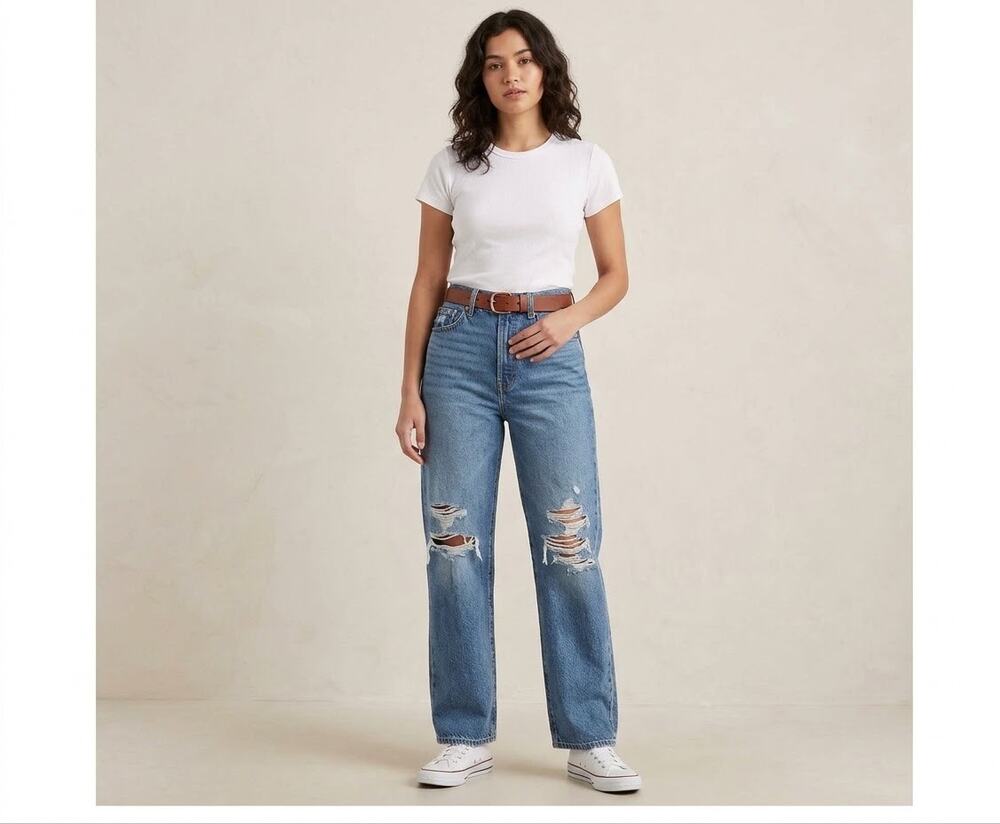 Levi’s Strauss Ribcage Straight Ankle Blue Denim Jeans Distressed Button Fly 31